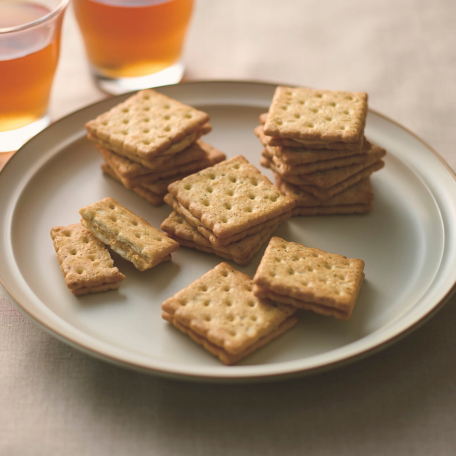 Peanut Cream Sandwich Crackers
