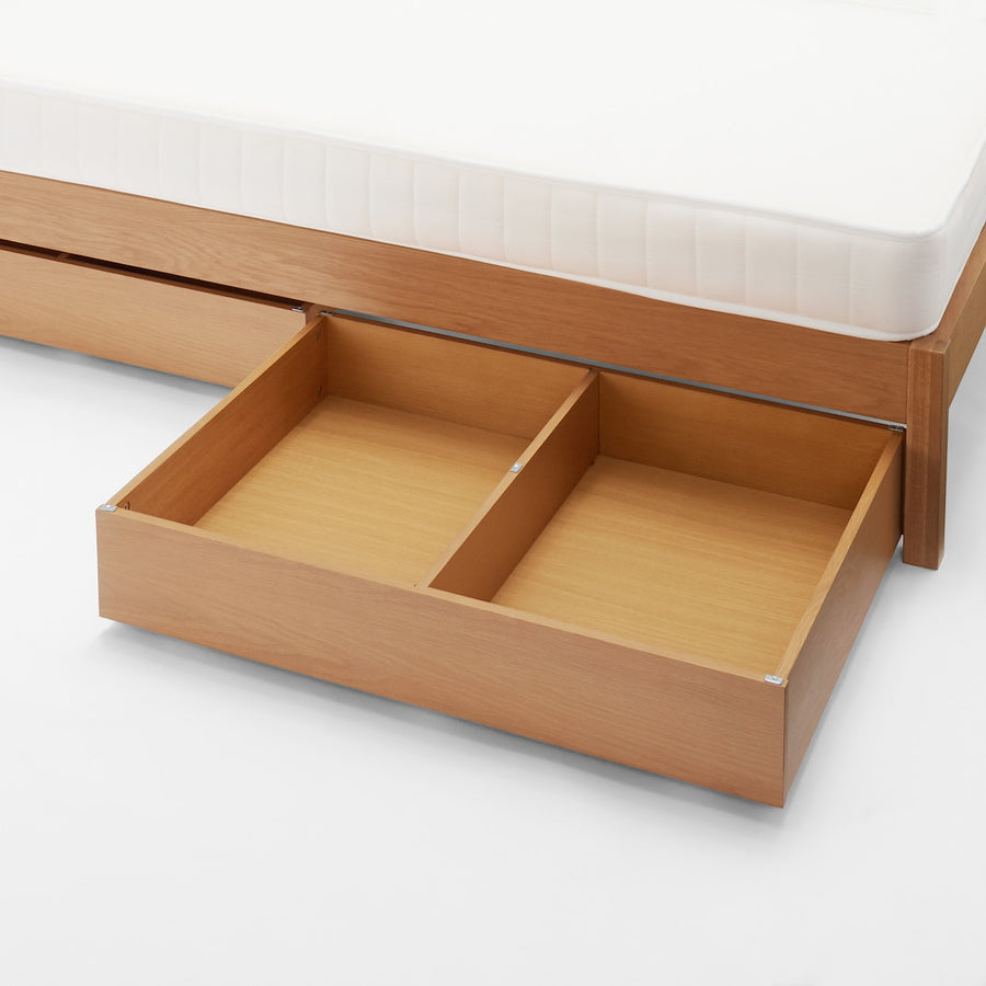 D) Wooden bed Q