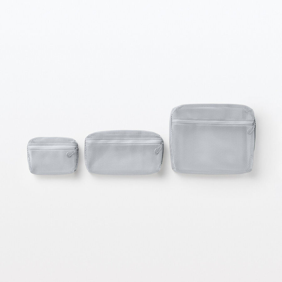 Buy MUJI Mesh Organisation Pouch