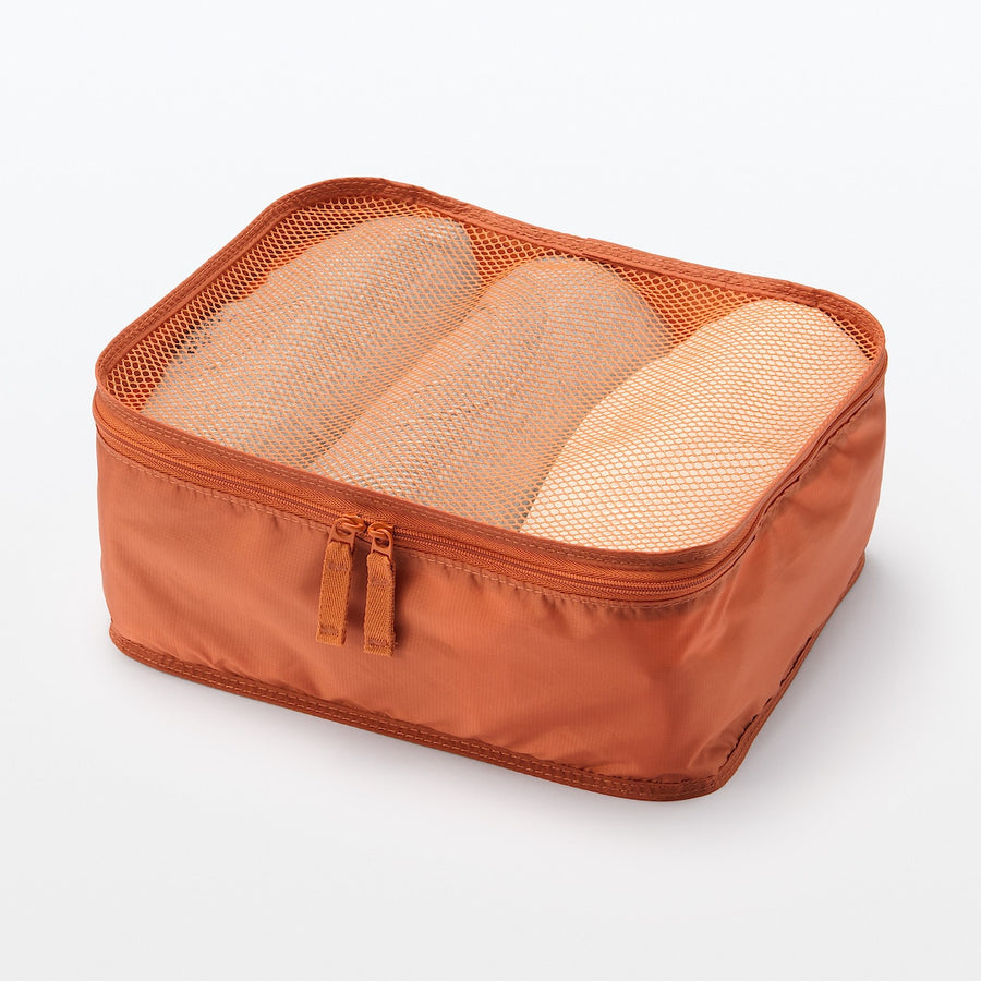 Polyester Travel Gusset Case