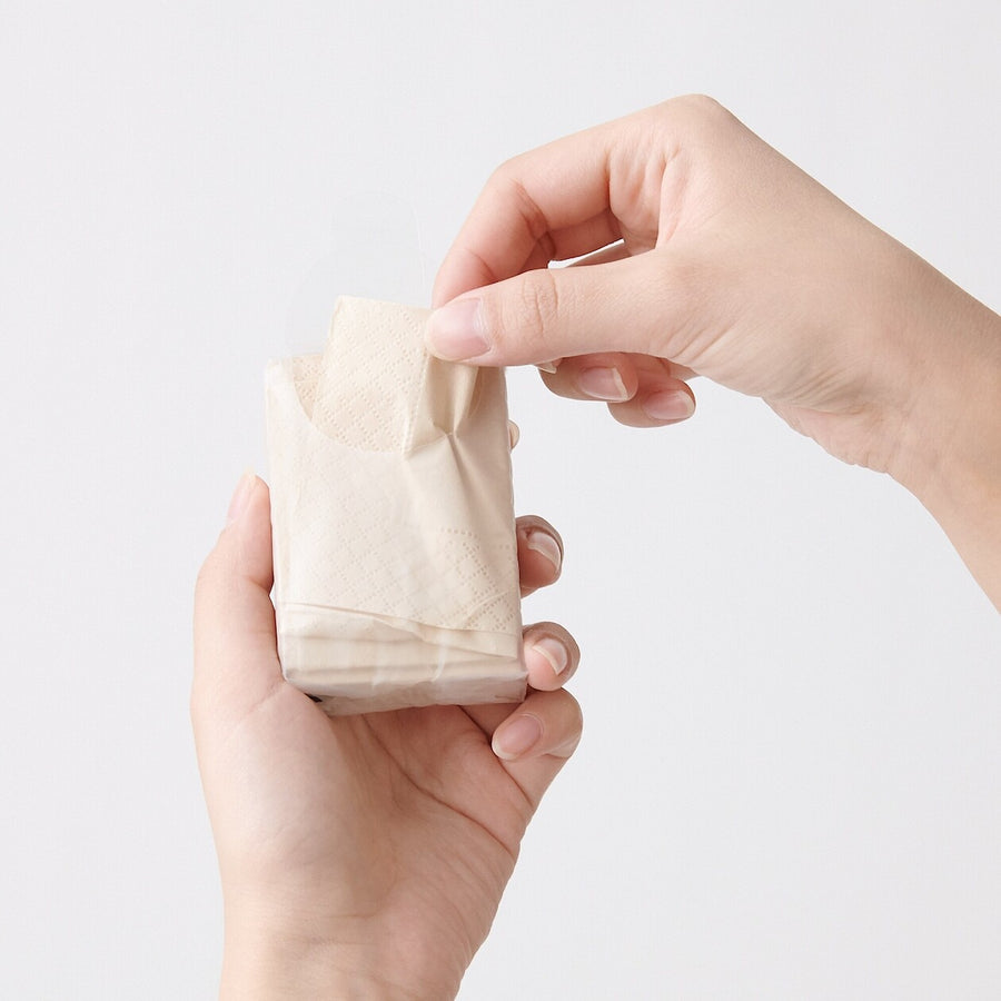 Portable paper napkin30 Sheets (10 two-ply sheets) / 6 pcs