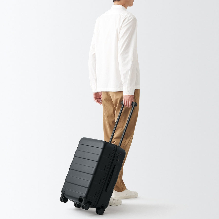 Hard Shell Suitcase - 36L (54cm)