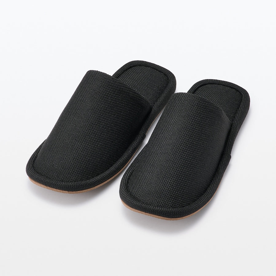 Slippers with no Left and Right