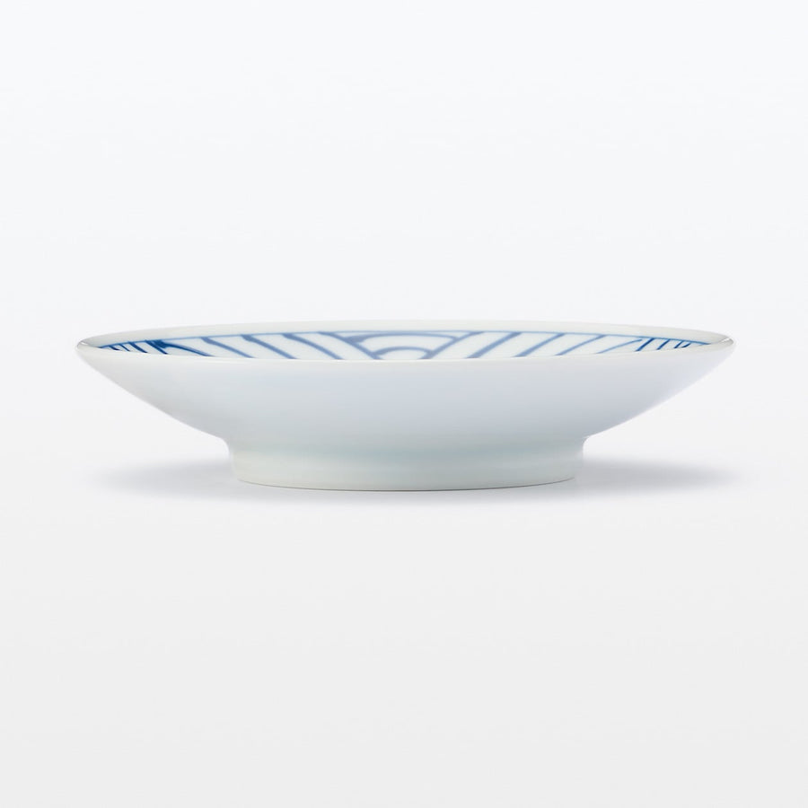 Hasami Ware Small Plate - Wave Large pattern Approx. dia. 10 cm