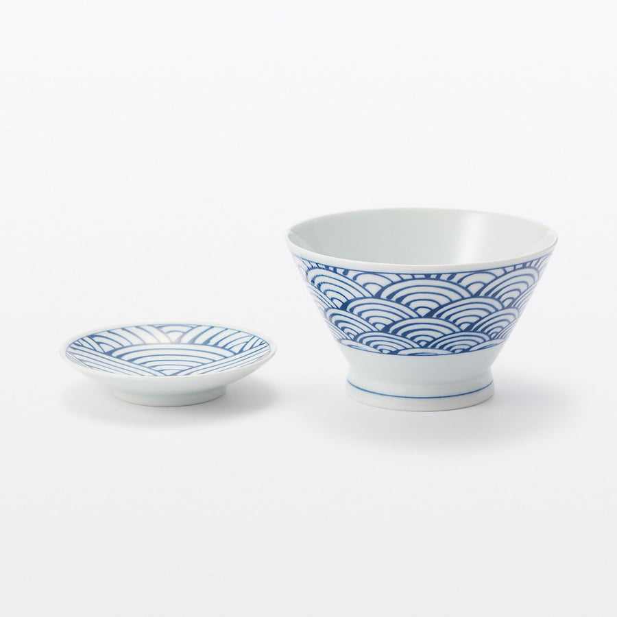 Hasami Ware Small Plate - Wave Large pattern Approx. dia. 10 cm