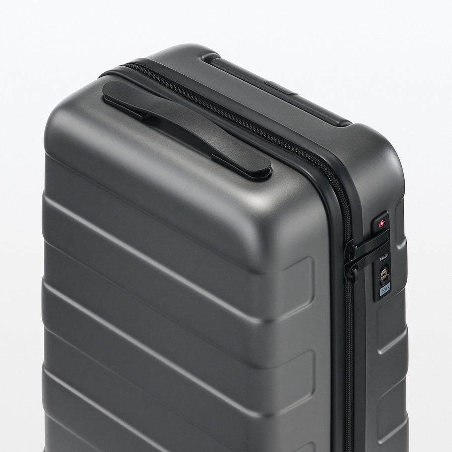 Hard Shell Suitcase - 20L (47cm)