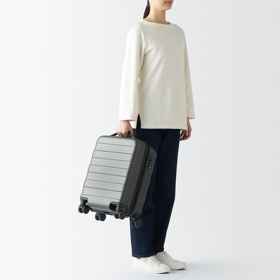 Hard Shell Suitcase - 20L (47cm)