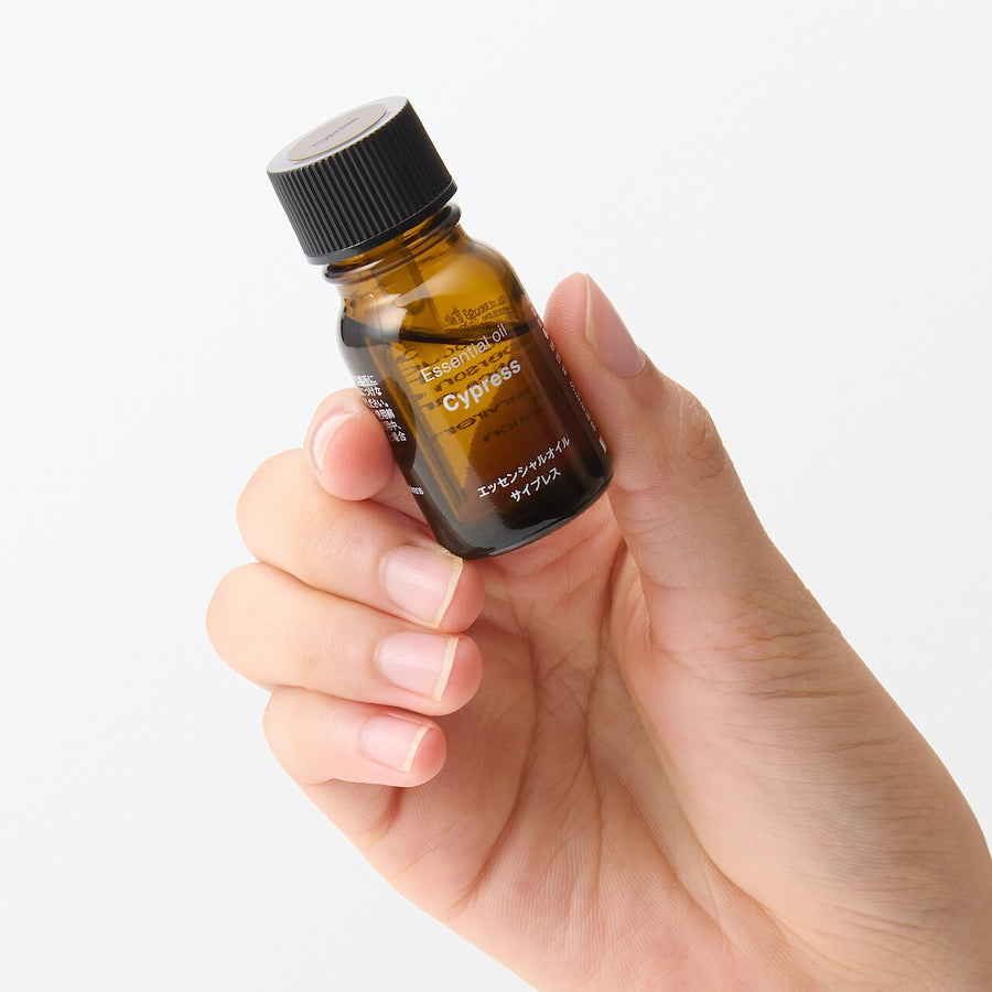 Essential oil Cypress