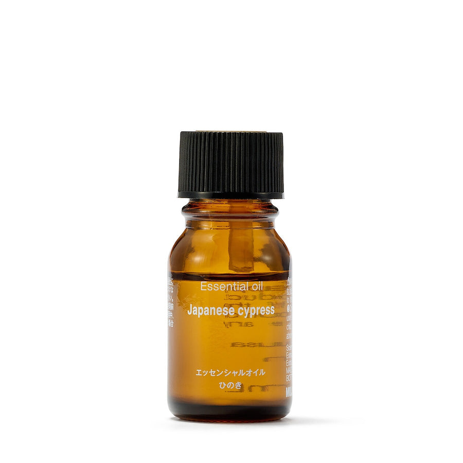 Essential oil Japanese cypress