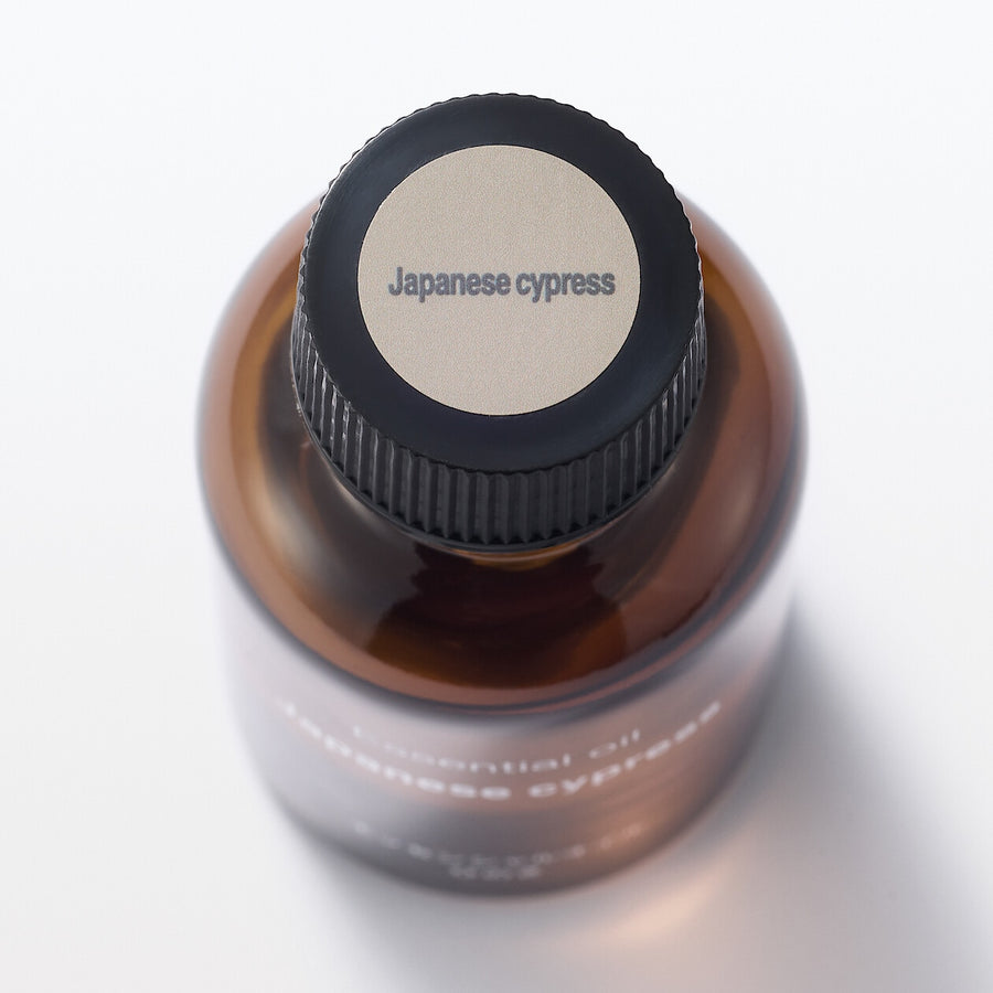Essential oil Japanese cypress
