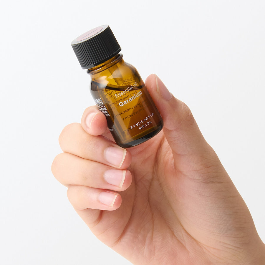 Essential oil Geranium