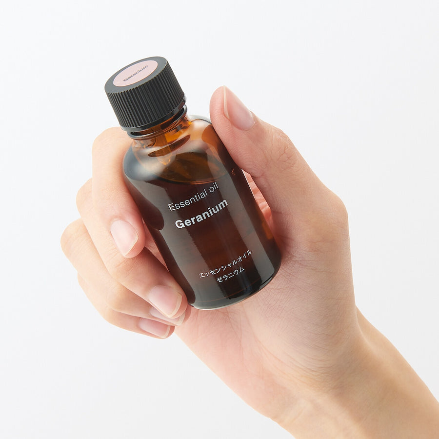 Essential oil Geranium