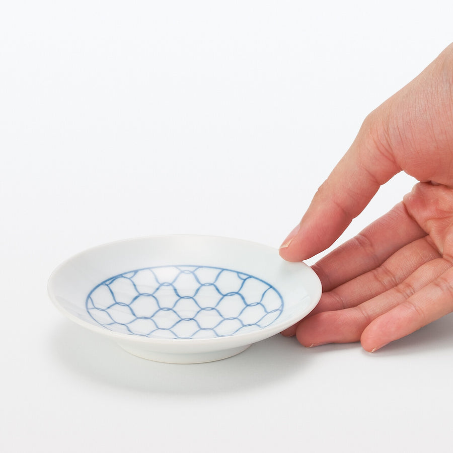 Hasami Ware Small Plate - Mesh pattern Approx. dia. 10 cm