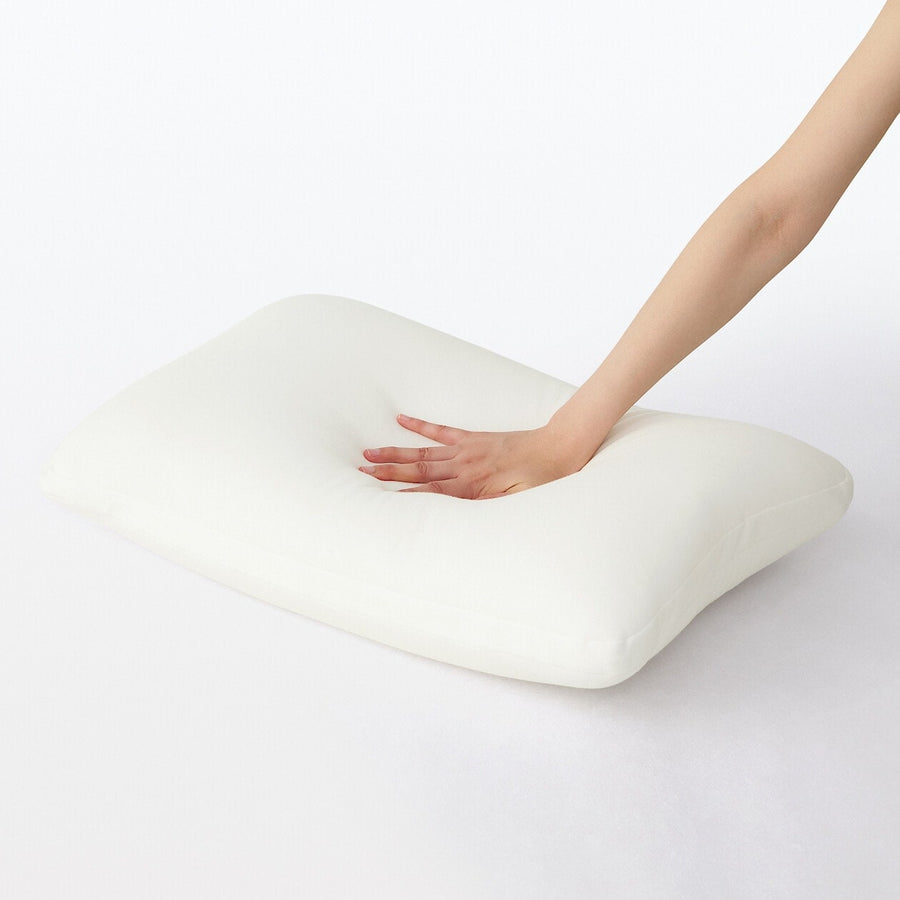 MUJI memory foam pillow stain removal damp cloth