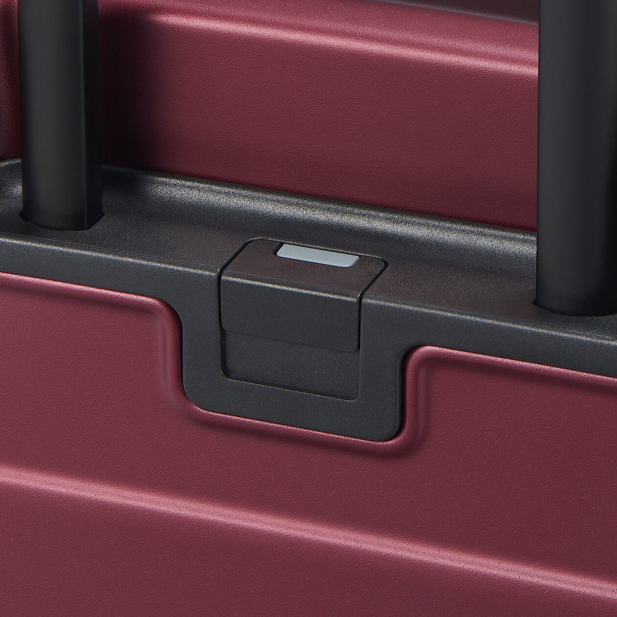 Hard Shell Suitcase - 36L (54cm)