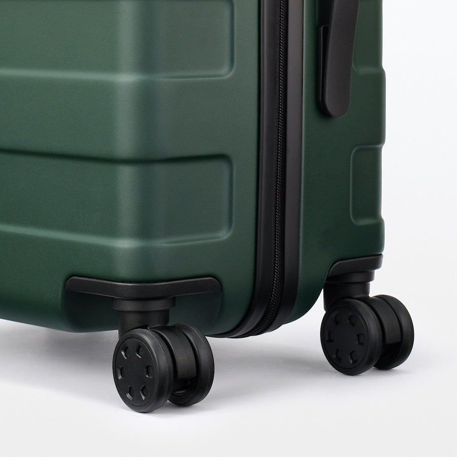 Hard Shell Suitcase - 36L (54cm)