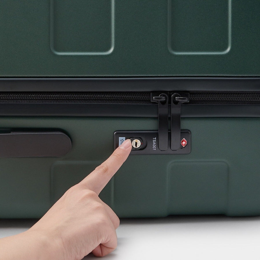 Hard Shell Suitcase - 75L (71.5cm)