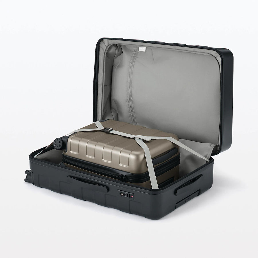 Hard Shell Suitcase - 75L (71.5cm)