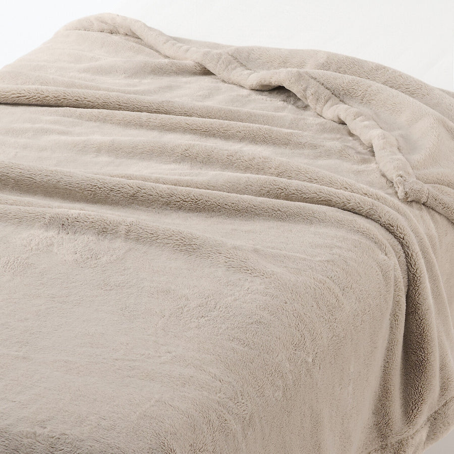 POLYESTER WARM FIBRE THICK BLANKET S