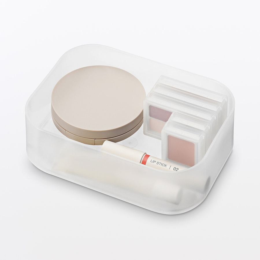 Polypropylene Makeup Box 1/4 Horizontal Half