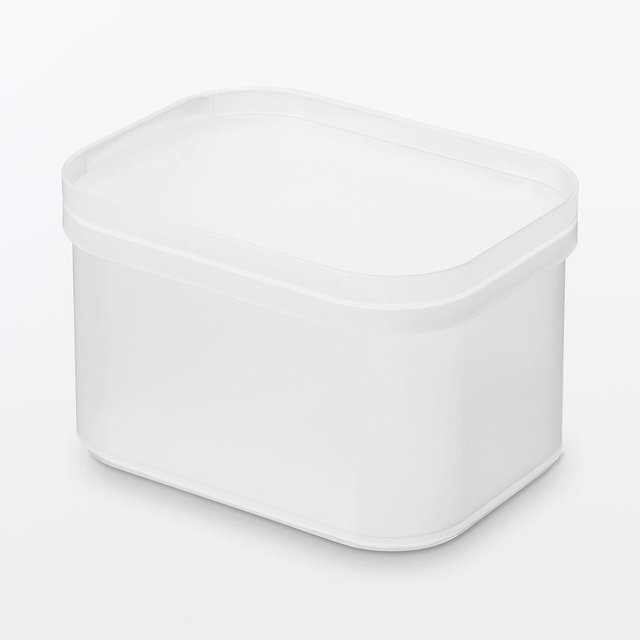 Polypropylene Makeup Box 1/2 Horizontal Half