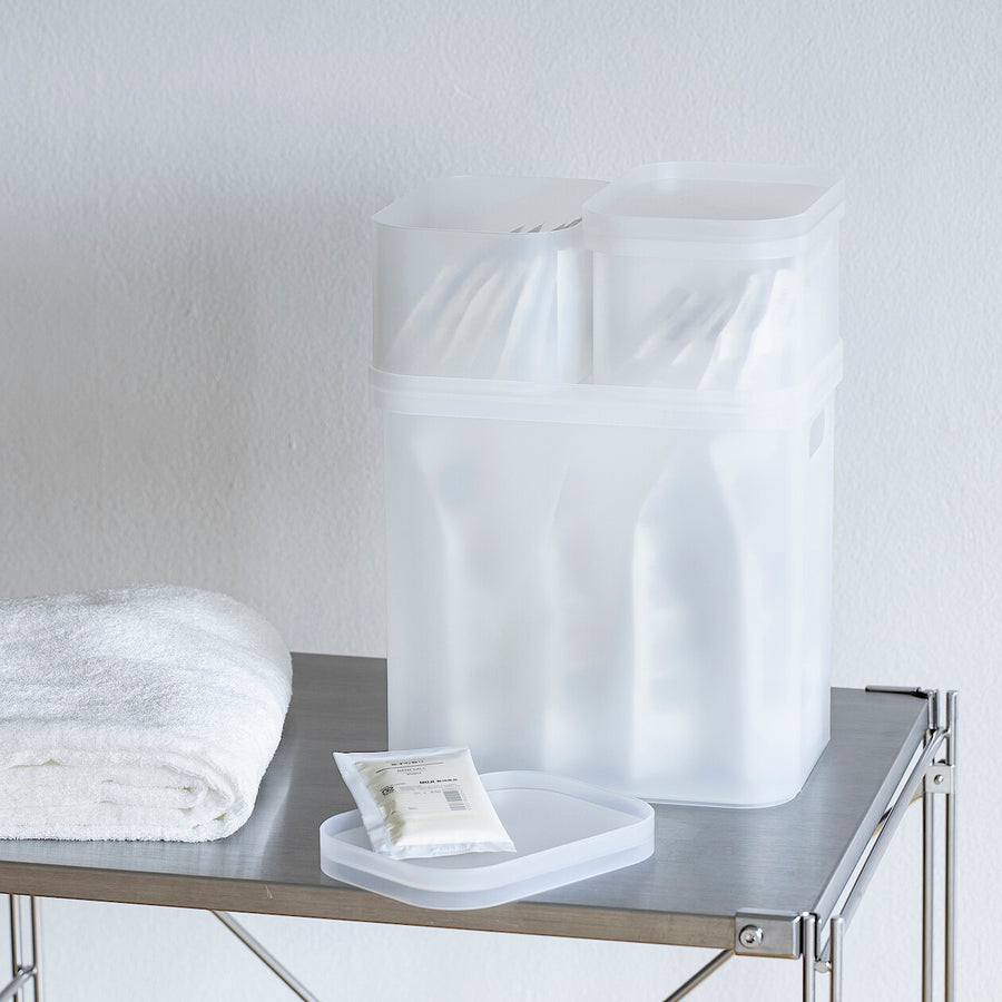 Polypropylene Makeup Box 1/2 Horizontal Half