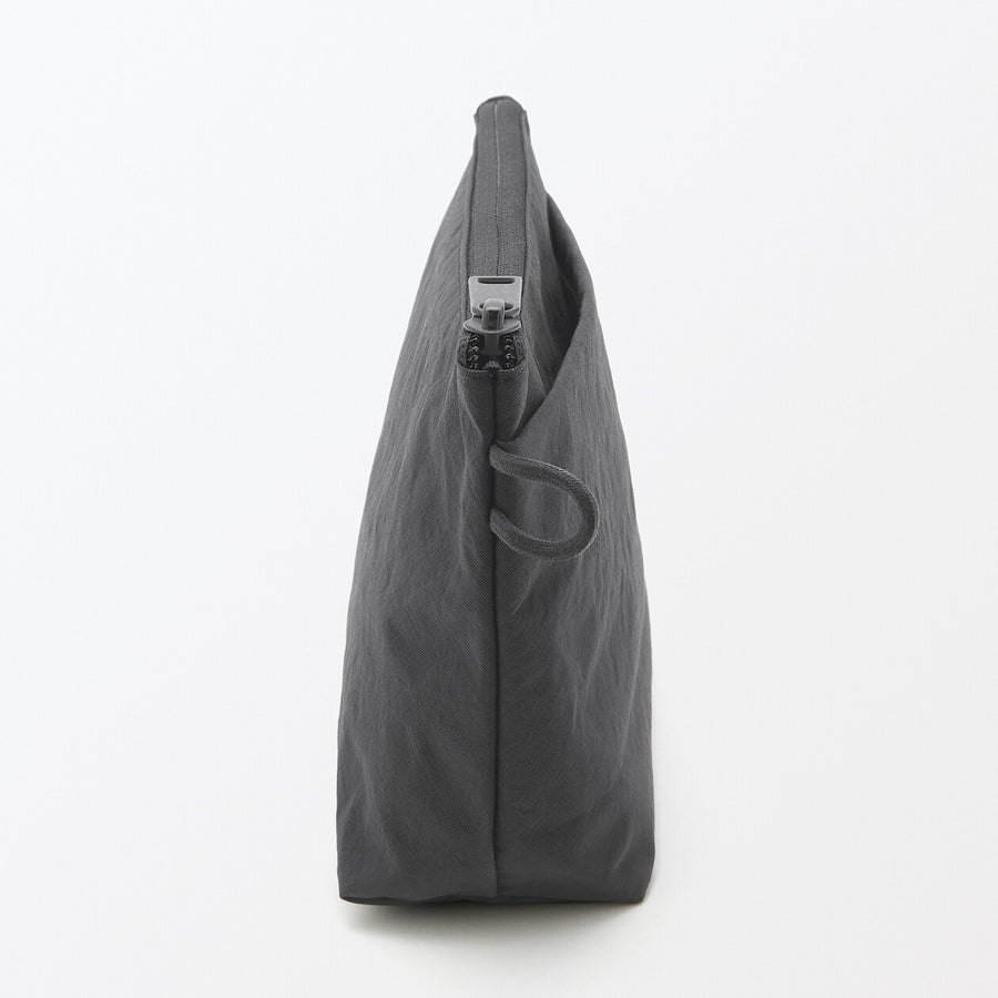 Wrinkled nylon Gusset pouch