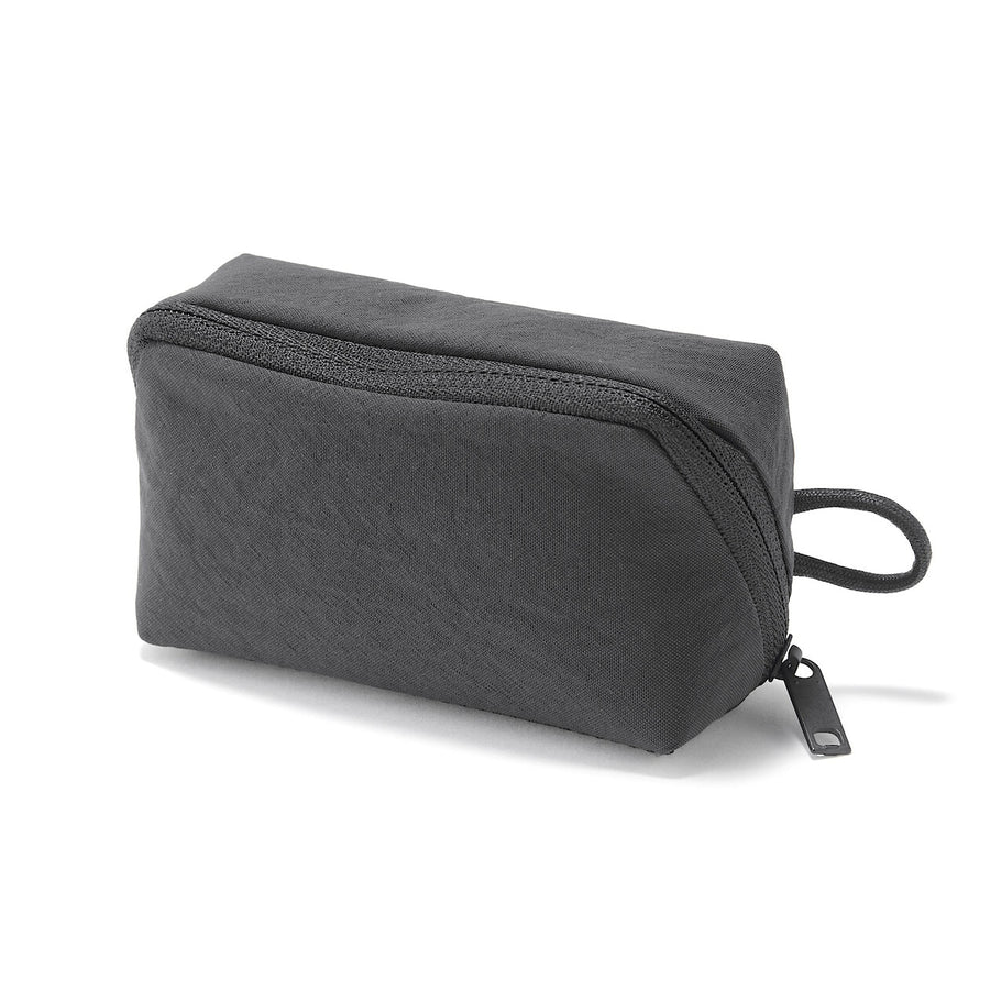 Wrinkled nylon Wide-opening pouch