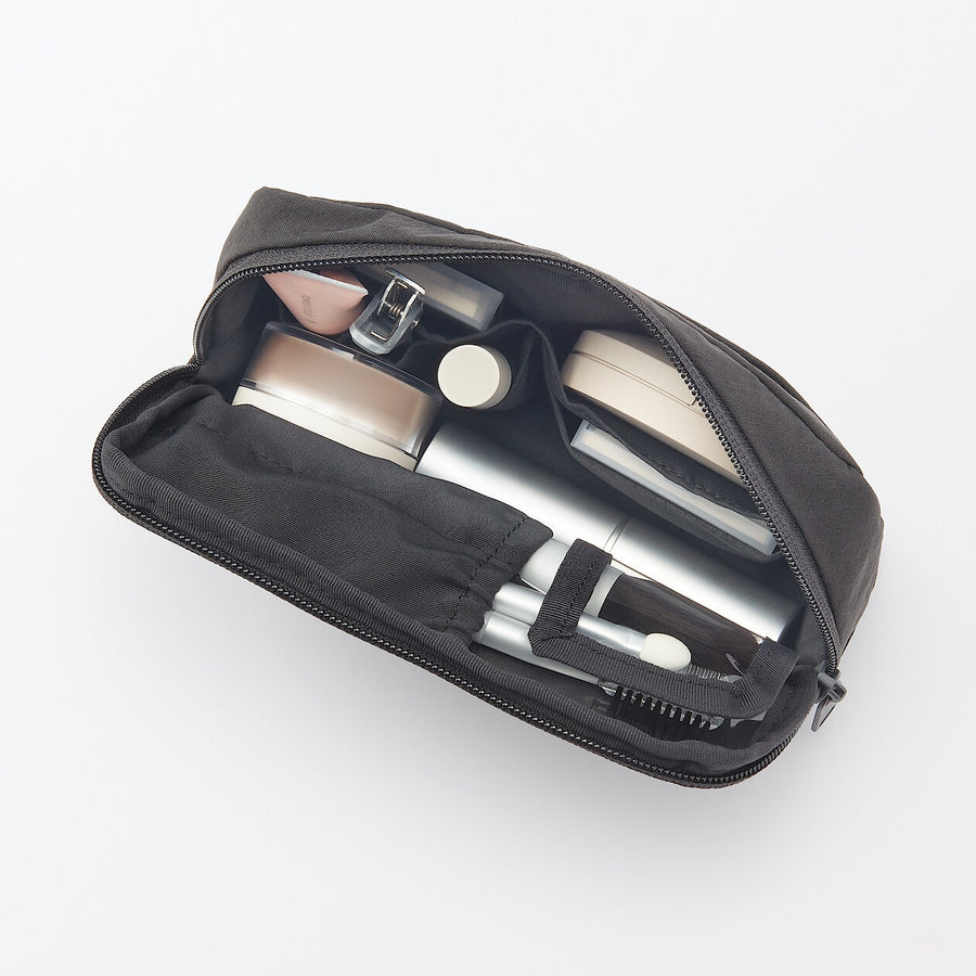 Wrinkled nylon Wide-opening pouch