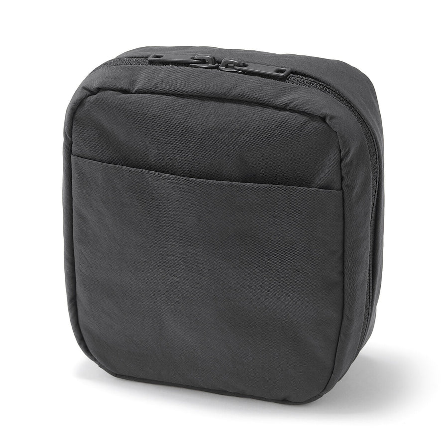 Wrinkled nylon Wide-opening square pouch