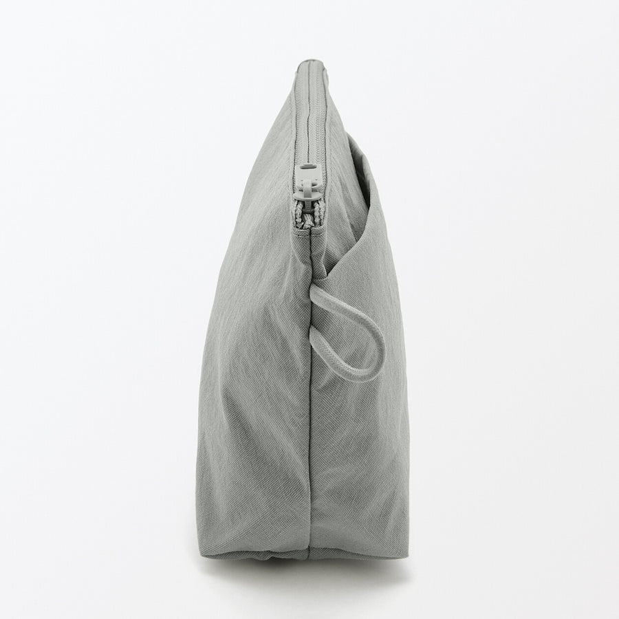 Wrinkled nylon Gusset pouch