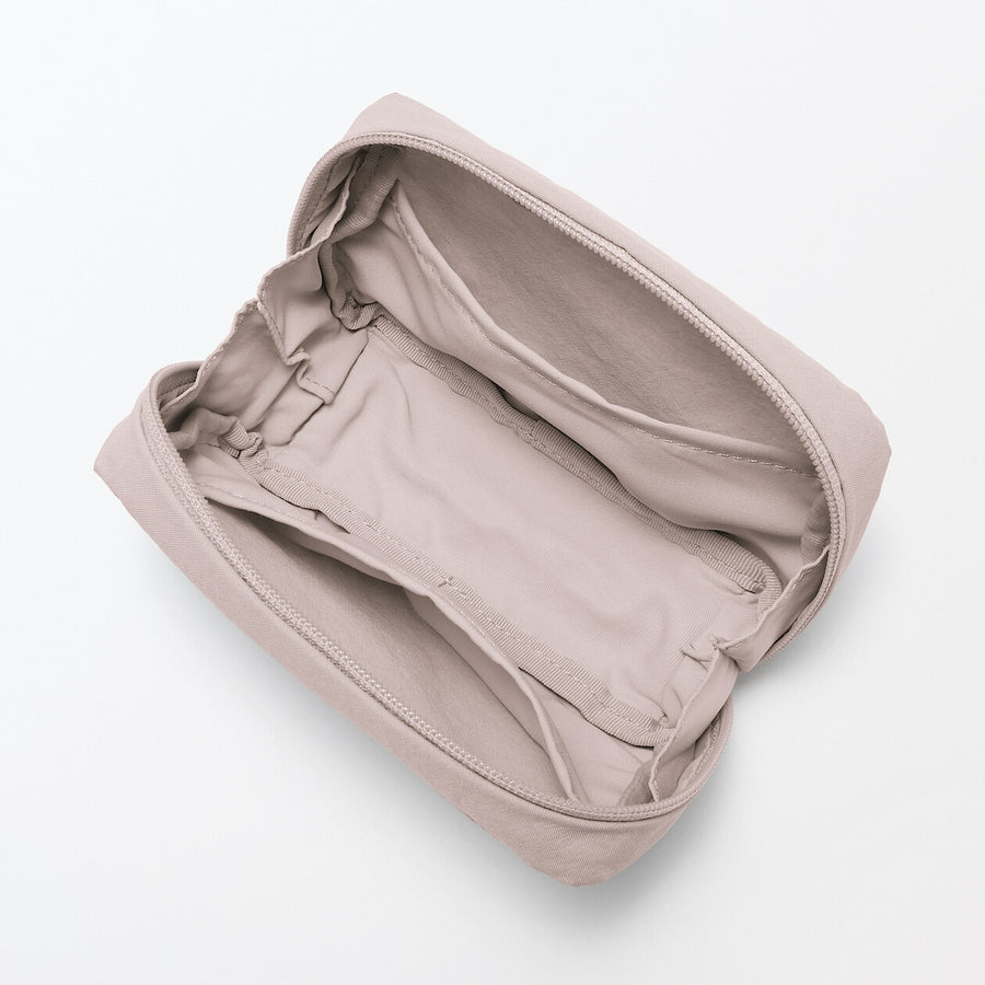 Wrinkled nylon Wide-opening pouch