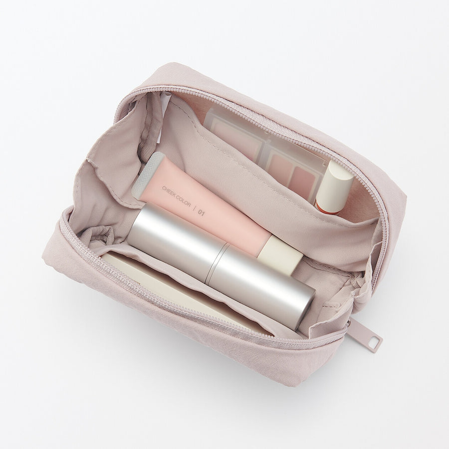 Wrinkled nylon Wide-opening pouch