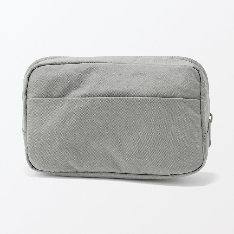 Wrinkled nylon Wide-opening pouch