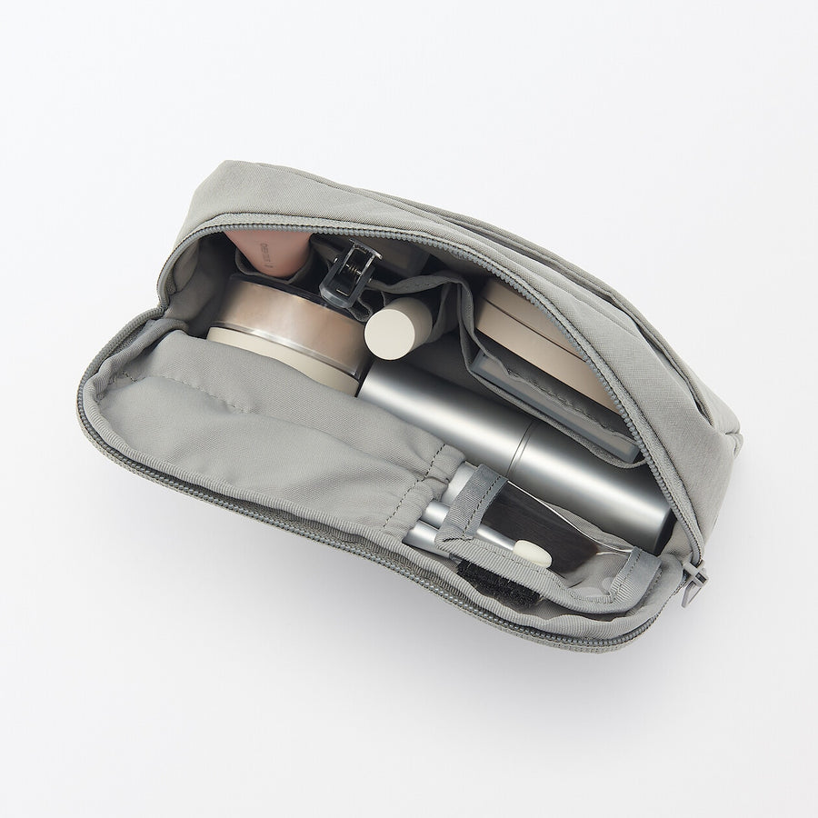 Wrinkled nylon Wide-opening pouch