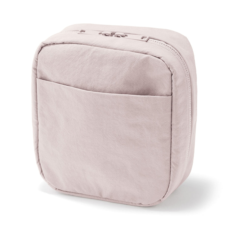 Wrinkled nylon Wide-opening square pouch