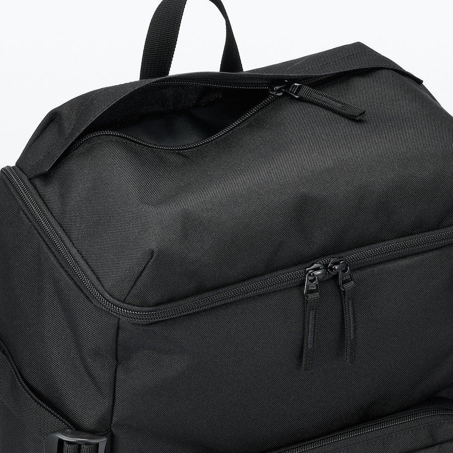 Fatigue reduction water repellent toploader backpackBlack