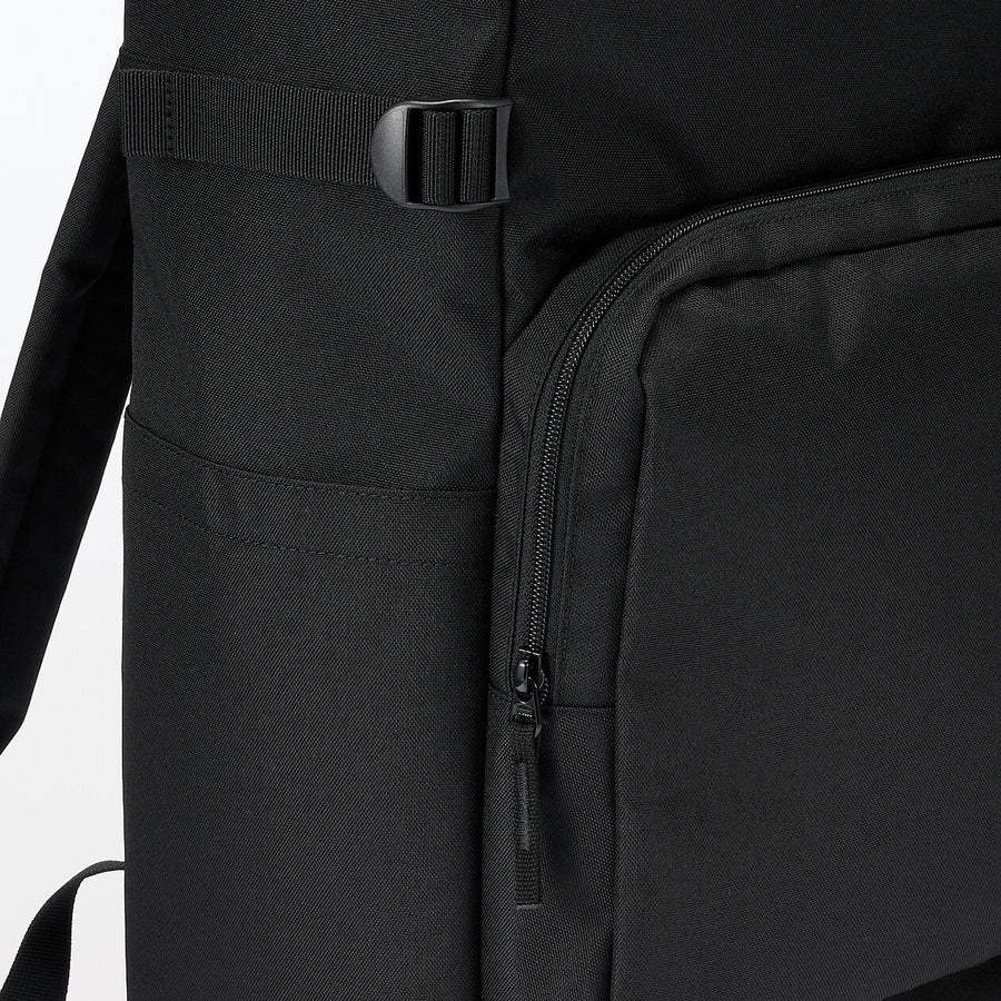 Fatigue reduction water repellent toploader backpackBlack