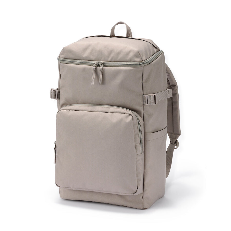 Fatigue reduction water repellent toploader backpackBlack