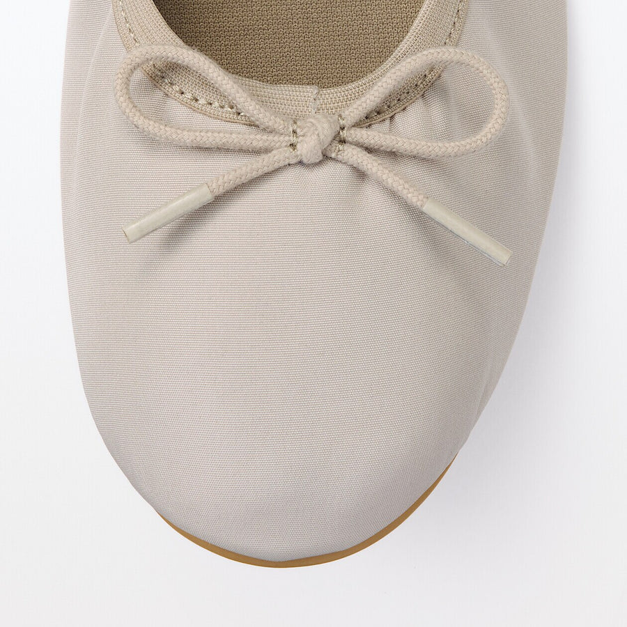 W's Water repellent ribbon ballet shoes Black22.5cm