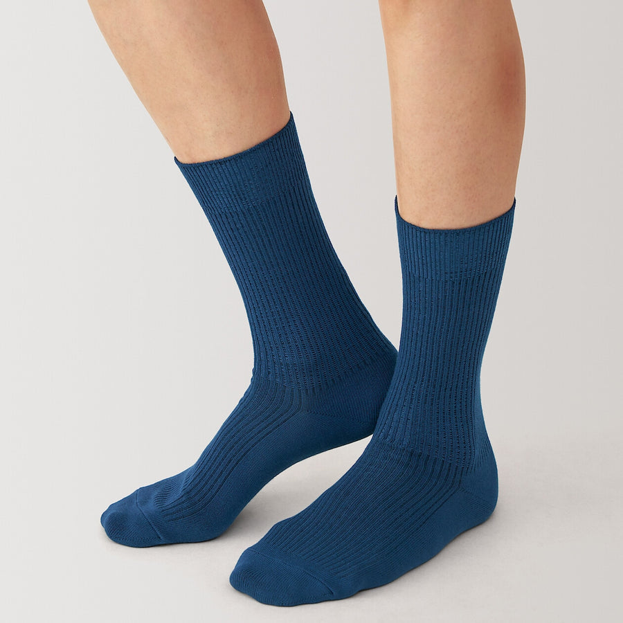 M's right angle ribbed socksOff White23-25cm (AU W 4-6 / M 4.5-6.5)