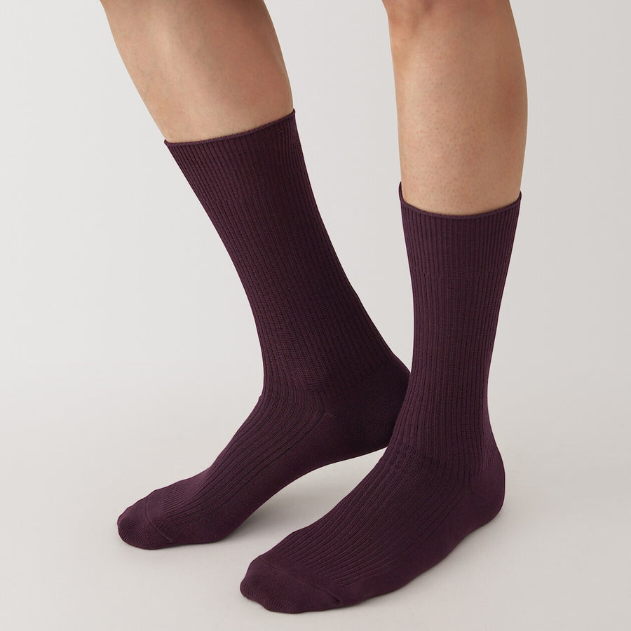 M's right angle ribbed socksOff White23-25cm (AU W 4-6 / M 4.5-6.5)