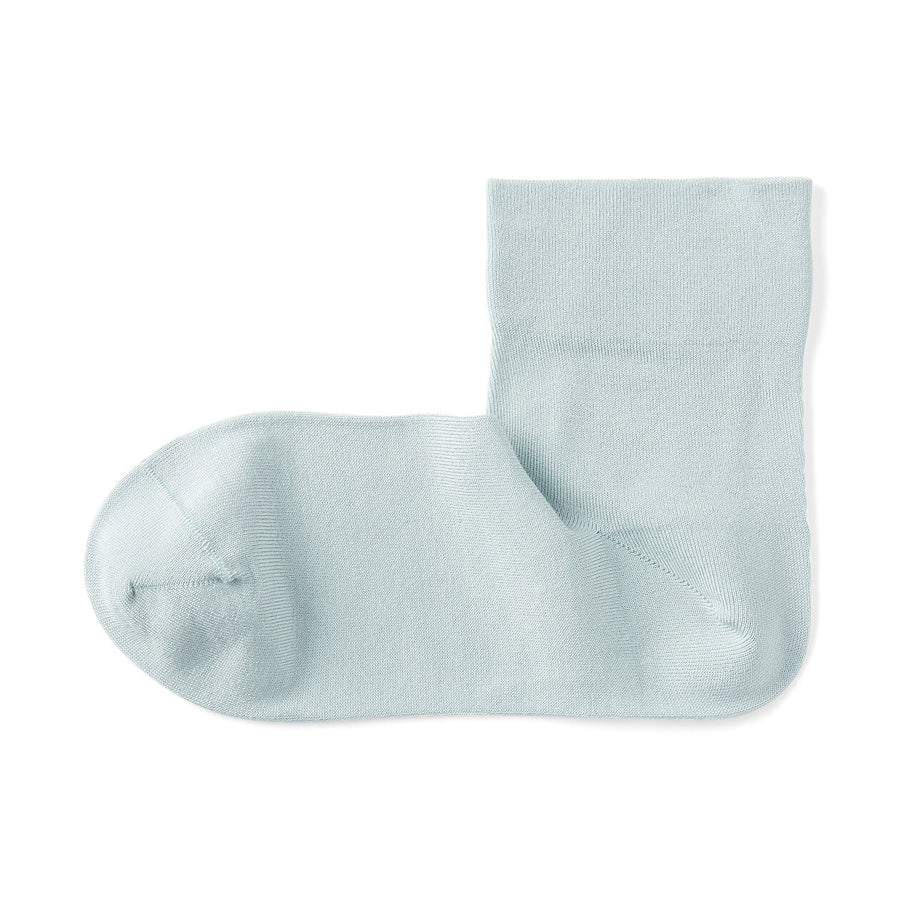 Right Angle Rayon Blend Loose Top Short Socks