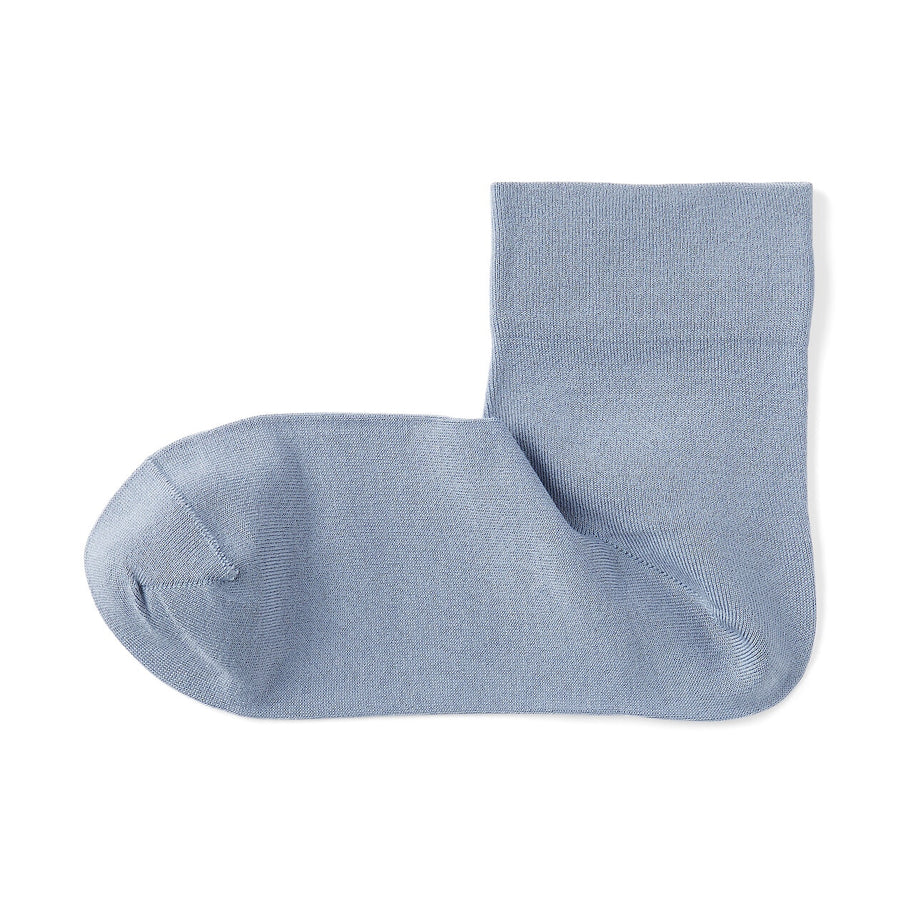 Right Angle Rayon Blend Loose Top Short Socks