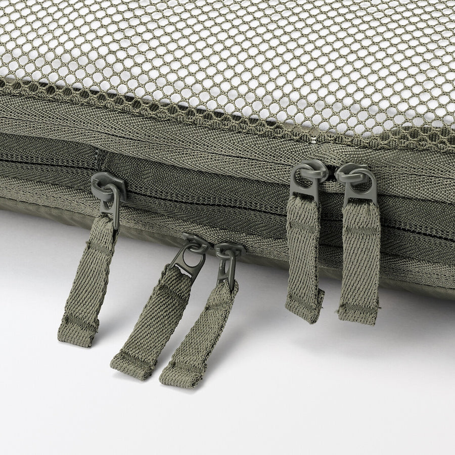 Polyester Gusset case Compression