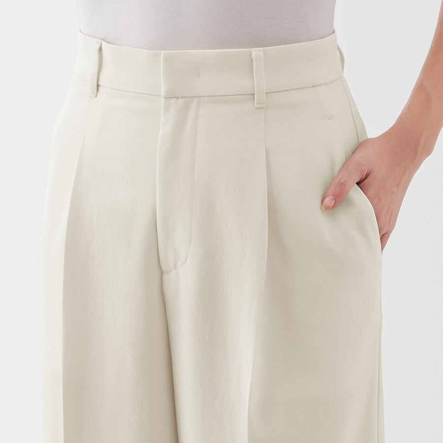 W's Water repellent Darted straight pants Off WhiteXS