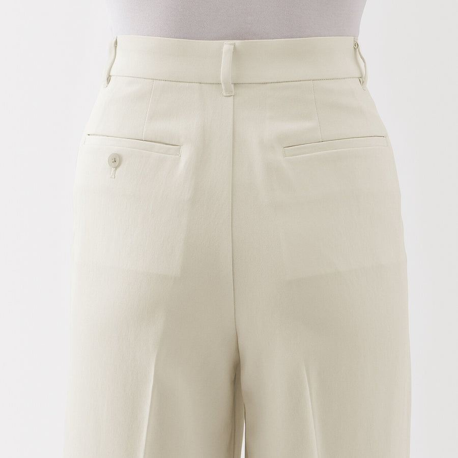 W's Water repellent Darted straight pants Off WhiteXS