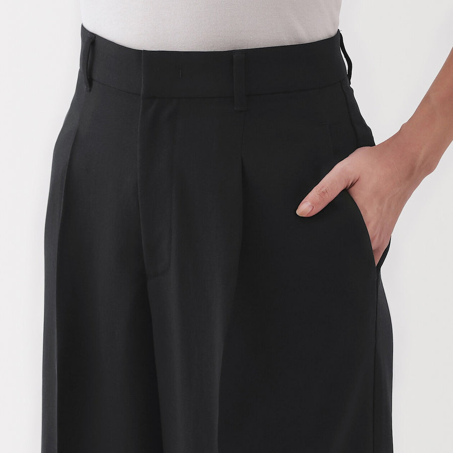 W's Water repellent Darted straight pants Off WhiteXS