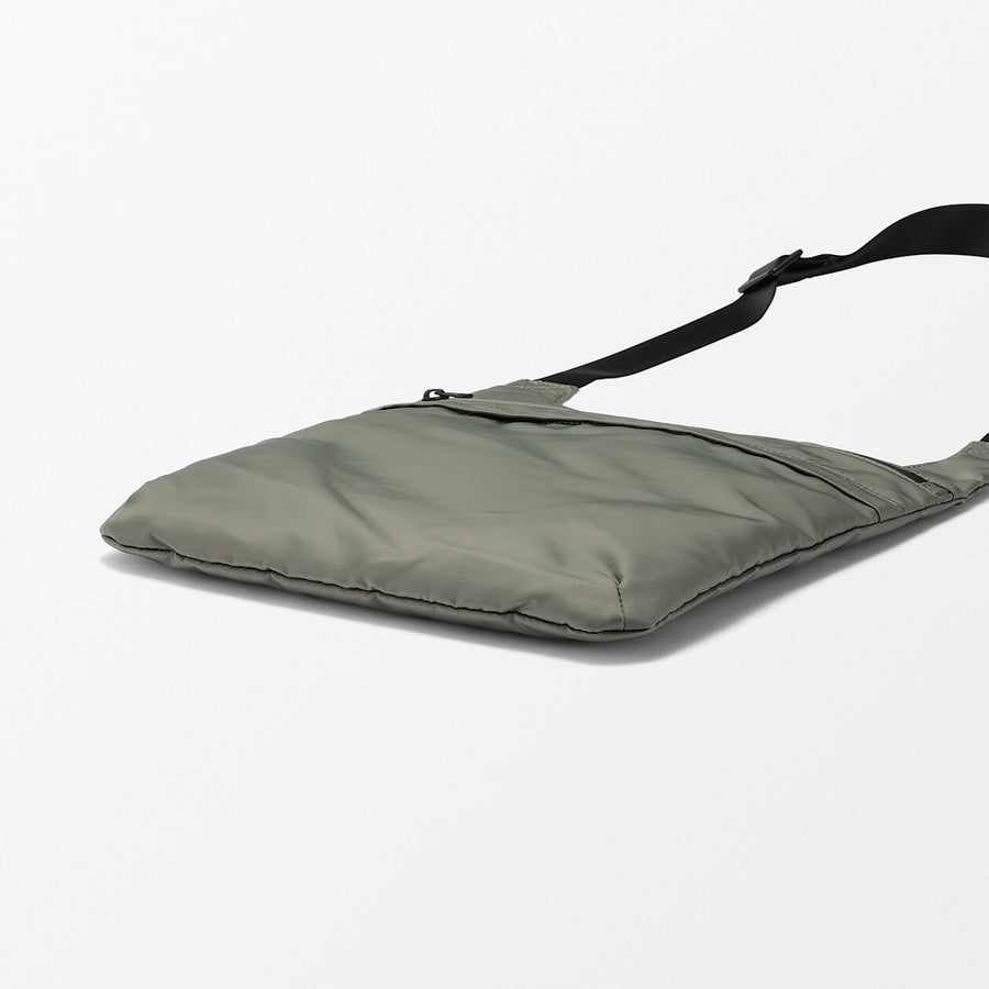 Nylon shoulder bag Black