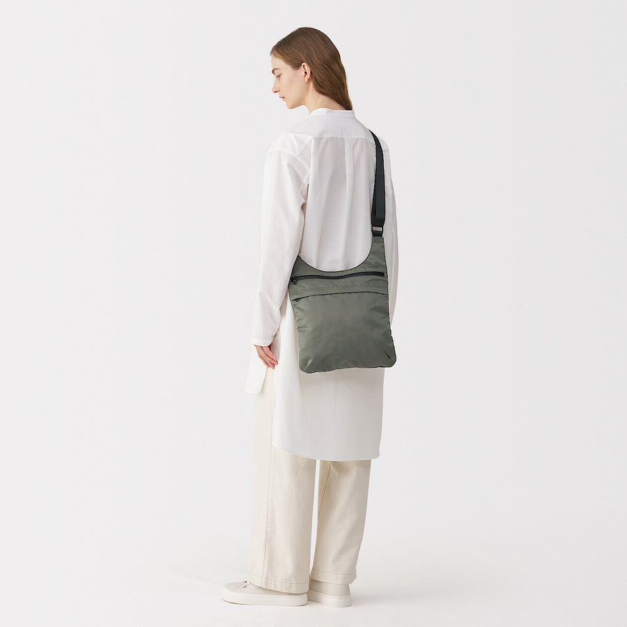 Nylon shoulder bag Black